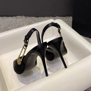 รองเท้าส้นสูงผู้หญิง 7 ซม./9 ซม. รุ่นใหม่ปี 2025 ประดับเพชร สไตล์ทันสมัย - Product Image 3