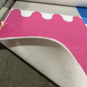 <span class=keywords><strong>Tappeto</strong></span> per Cameretta Personalizzabile con Logo - Resistente, Ignifugo, Ecologico in Poliestere PET, Design Moderno per Tappeti da Preghiera - Product Image 2