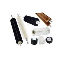 Brosse cylindrique spirale personnalisée en nylon et fil d'acier avec axe pour le nettoyage intensif des convoyeurs