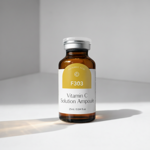 Ampoule pure de vitamine C avec niacinamide, panthénol et hyaluronate de sodium pour éclaircir, hydrater et lisser la texture de la peau - Product Image 2