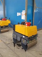 Compacteur vibrant à double tambour XMR083 de 0,8 tonne avec moteur de 5 kW, autoporté, pour la construction routière