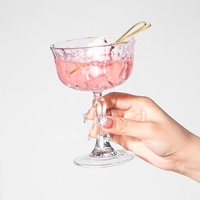 Flûte à champagne vintage européenne en verre gaufré motif tulipe, coupe à cocktail pour mariage, banquet, hôtel, restaurant OEM/ODM
