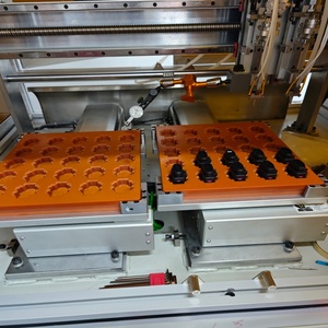 Machine d'assemblage de faisceaux de câblage automobile entièrement automatique à double tête pour l'insertion de connecteurs étanches - Product Image 6