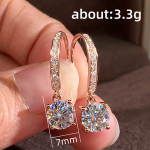 Orecchini a quattro punte per donna, accessori per le orecchie semplici ed eleganti da indossare ogni giorno - Product Image 3