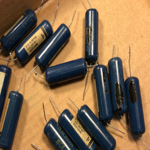 Nuovo Stock Originale Pronto per la Spedizione: 30 Condensatori Vintage Blu da .18 µF 200V per Chitarra, Tondi da .2 a .22, Lotto - Product Image 5