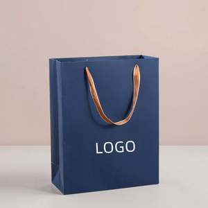 Sac d'emballage pour bijoux en papier kraft de luxe avec logo personnalisé, impression offset de qualité supérieure pour une présentation élégante de cadeaux - Product Image 1