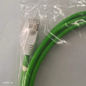 Cable Ethernet Schneider Electric Cat6 de Cobre Trenzado Importado para Conexión de Red - Product Image 4