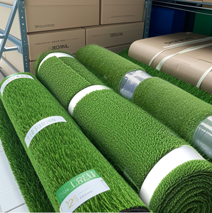 Prix de gros Porte extérieure haute densité 20mm 30mm 40mm Rouleau de tapis de <span class=keywords><strong>gazon</strong></span> artificiel pour paysage <span class=keywords><strong>Gazon</strong></span> <span class=keywords><strong>en</strong></span> plastique <span class=keywords><strong>Gazon</strong></span> artificiel - Product Image 1