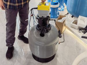 <span class=keywords><strong>Filtre</strong></span> <span class=keywords><strong>à</strong></span> <span class=keywords><strong>sable</strong></span> de <span class=keywords><strong>piscine</strong></span> en fibre de verre avec valve intelligente - Product Image 2