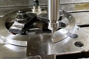 Centre d'usinage vertical 3 axes Natie VMC855 fabriqué en Chine, système de fraisage, broche conique BT40, CNC KND - Product Image 4