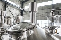 Tanque de Fermentación de Acero Inoxidable de 2000L, Equipo para Cerveza, Controlado por PLC, Combustión Directa de Vapor Eléctrico