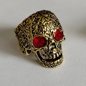 SC 핫 세일 패션 펑크 스켈레톤 반지 힙합 레드 블루 다이아몬드 반지 멋진 기하학적 해골 반지 남성용 - Product Image 6