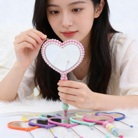 Petit miroir portable en PVC en forme de cœur pour filles, miroir perlé DIY, nouvel accessoire, miroir à perles focales, cadeau de la Saint-Valentin