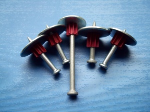 Chiodi PD di Buona Qualità con Rondella Metallica e Scanalatura in Plastica per Utensile a Polvere per Fissaggio su Cemento. - Product Image 5