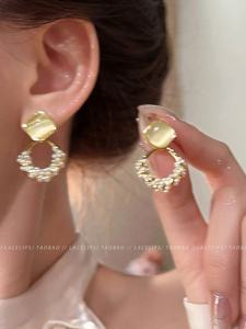 Boucles d'oreilles tendance, simples, légères et luxueuses, en pierre œil-de-chat, diamant et perle, polyvalentes pour femmes - Product Image 6