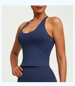 Débardeur de yoga personnalisé respirant et doux, couleur unie, avec emplacement pour logo avant - Product Image 1