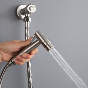 Pistolet de pulvérisation pour toilettes Bingtao en acier inoxydable 304, buse de bidet avec surpresseur pour usage domestique - Product Image 3