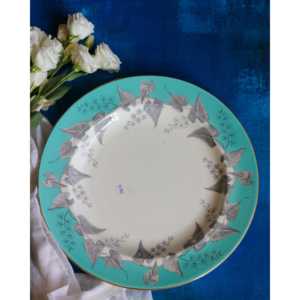 Assiette de service ronde Wedgwood élégante de haute qualité, motif personnalisable, matériau PC poli pour soupe ou plats par Gabriella P. - Product Image 3