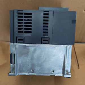 Originele Nieuwe FR-E720-2.2K Mitsubishi VSD 2.2kW Frequentieregelaar AC Motorcontroller - Product Image 6