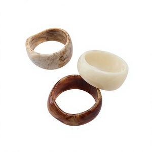Conjunto de Brazaletes de Resina a la Moda, Pulseras de Acrílico Multicolor, Estilo Unisex - Product Image 1