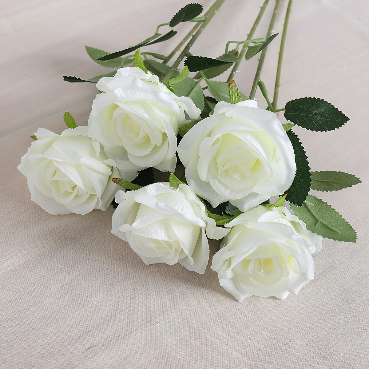 White single rose-silk cloth