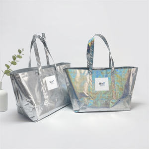 Bolsa de Compras Grande Abierta con Asas, Laminada, Brillante, Metálica, Holográfica, con Logotipo Personalizado Golife - Product Image 2