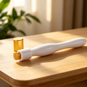 Sistema <span class=keywords><strong>Dermaroller</strong></span> con 40 Agujas de Titanio, Control de Profundidad, Pluma Manual para Pigmentación, Atenuación de Manchas, Reafirmación y Rejuvenecimiento de la Piel - Product Image 1