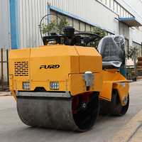 Rouleau compresseur hydraulique à double tambour de 700 kg avec une force de vibration de 2 tonnes