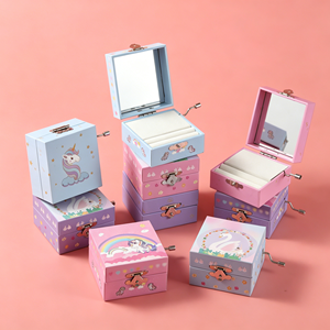 Boîte à musique personnalisée Yiyu, prix d'usine, en gros, avec miroir, mélodie personnalisée, boîte de rangement musicale faite à la main, cadeau d'anniversaire pour garçons - Product Image 4