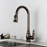 Grifo de cocina de latón antiguo con rociador extraíble, acabado bronce aceitado, monomando, mezclador de lujo tradicional, venta al por mayor de fábrica en China