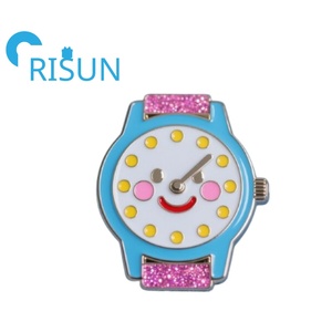 Usine métal Unique Badges doux dur émail épinglette Kawaii montre bijoux broche personnalisé dessin animé heure du coucher réveil broche Badge - Product Image 4