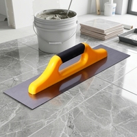 Truelle de plâtrage durable à manche en plastique bimateriel pour une finition lisse et une utilisation professionnelle dans la construction, grattoir