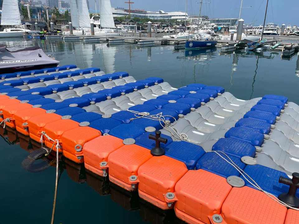 Durable Goosd Durable Pontoon Jet Ski Lift for Jetty Good Price Marine Supply Product ...