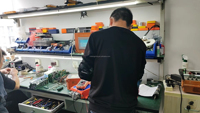 Vente en gros de chargeurs de télécommande MBC12V 7.2V, état neuf, pièces de machines de construction, batterie MBM06MH, Chine, nouveauté 2024