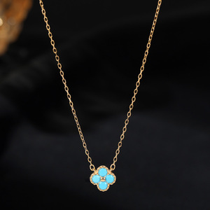 Collar de Plata de Ley 925 con baño de Rodio, con Delicado Trébol de Cuatro Hojas y Circonita, Joyería de Moda para Mujer, Ideal para Bodas - Product Image 3