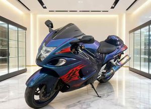 Suzuki <span class=keywords><strong>Hayabusa</strong></span> 1340cc Hyperbike - Moto de performance emblématique à quatre cylindres en ligne refroidie par liquide - Product Image 4