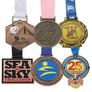 Powerlifting Graduation Stamping Basketball Ribbon Design Plate Marathon Run Karate Football Metal Trophies Sport Custom Medal