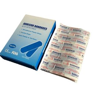 Pansements adhésifs bleus, 100 pièces, 72x19mm, bandes de plâtre flexibles imperméables pour usage en hôtel et par les chefs, détectables par les détecteurs de métaux - Product Image 1