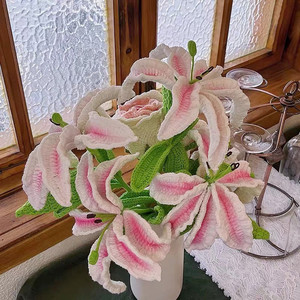 <span class=keywords><strong>Perfume</strong></span> tejido a mano, ramo de lirio, flor eterna tejida, regalo para el Día de San Valentín, Día DE LA Mujer, Navidad, Pascua, <span class=keywords><strong>Halloween</strong></span>, ganchillo - Product Image 1