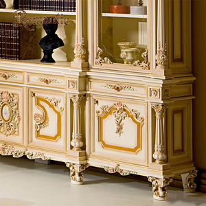 <span class=keywords><strong>Bibliothèque</strong></span> Classique de Luxe Française, Finition Crème et Or, Vitrine en Bois Sculpté à la Main avec Portes Vitrées pour <span class=keywords><strong>Bibliothèque</strong></span> de Villa - Product Image 6