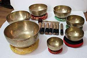 Juego de cuencos tibetanos hechos a mano originales de alta calidad de 7 piezas | Fabricante de cuencos de bronce originales en India al por mayor - Product Image 2