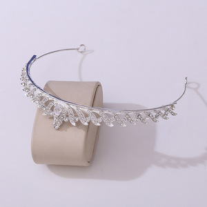 Diadème élégant en forme de feuille avec cristaux, bijou de front délicat pour femme, bandeau plaqué pour mariée, accessoires de cheveux pour mariage - Product Image 6