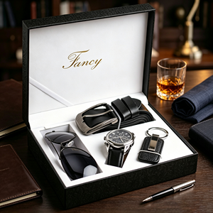 Set <span class=keywords><strong>Regalo</strong></span> di Lusso da Uomo 4 Pezzi: Orologio, Occhiali da Sole Aviator, Cintura con Fibbia a Perno, Portachiavi - <span class=keywords><strong>Regalo</strong></span> di San Valentino con Applicazione - Product Image 4