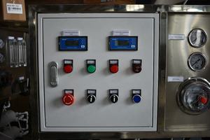 Sistema portátil de desalinización de agua de mar, planta RO de ósmosis inversa, <span class=keywords><strong>precio</strong></span> en <span class=keywords><strong>barco</strong></span> para agua dulce, 1000LPD - Product Image 2