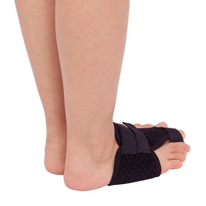 Corrector de Hallux Valgus, Separador de Dedos Ajustable, Correa de Fijación Transpirable para el Cuidado de los Pies, Talla S - Product Image 4