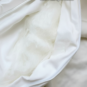 Venta caliente 100% Pupa de gusano de seda orgánica Durable y transpirable Comida de hotel Edredones de seda congelada de Vietnam - Product Image 1