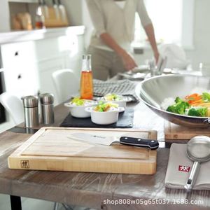 Tabla de cortar rectangular Zwilling de bambú de 12x8 pulgadas, tabla de cortar de madera maciza para preparar alimentos - Product Image 4