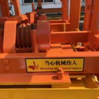 Machine à fabriquer des blocs de béton QTJ4-40 compatible avec plusieurs moules