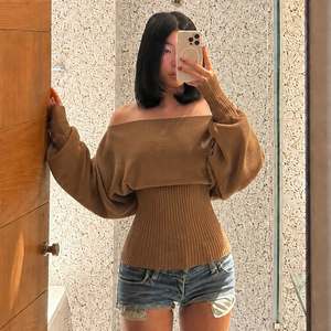 เสื้อถักแขนยาวทรงหลวมสำหรับผู้หญิง แขนทรงปีกค้างคาว คอเปิดไหล่ สีพื้น สไตล์ Y2K แฟชั่นลำลองสำหรับฤดูใบไม้ร่วงและฤดูหนาว - Product Image 2