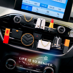 Ambientador de Coche de Lujo Único para Niñas, Clip de Ventilación con <span class=keywords><strong>Perfume</strong></span>, Cadena Moderna, Bolsa, Ropa, Belleza, Decoración Interior de Coche, Difusor de Aroma - Product Image 1